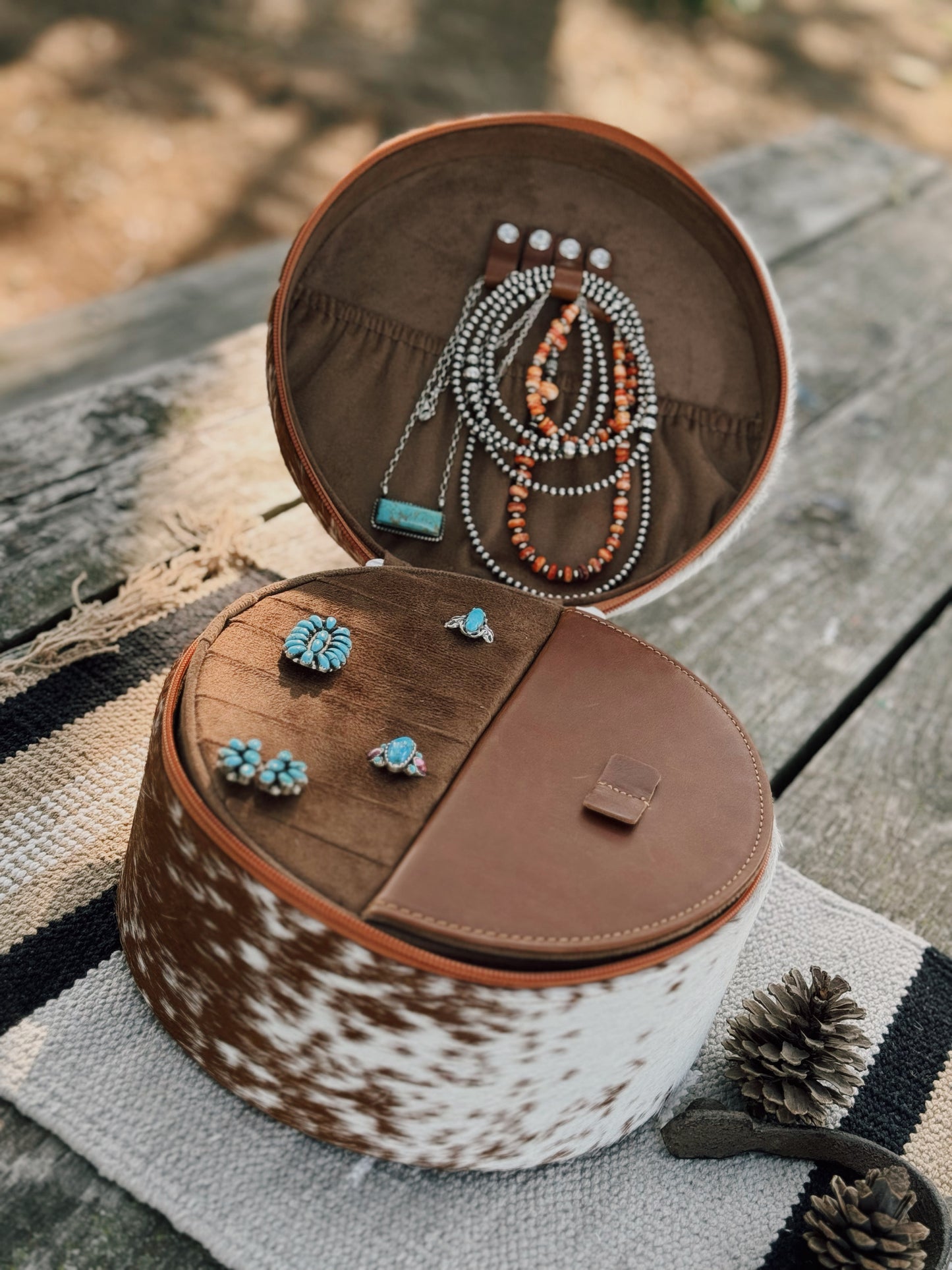 Large Cowhide Jewelry Case